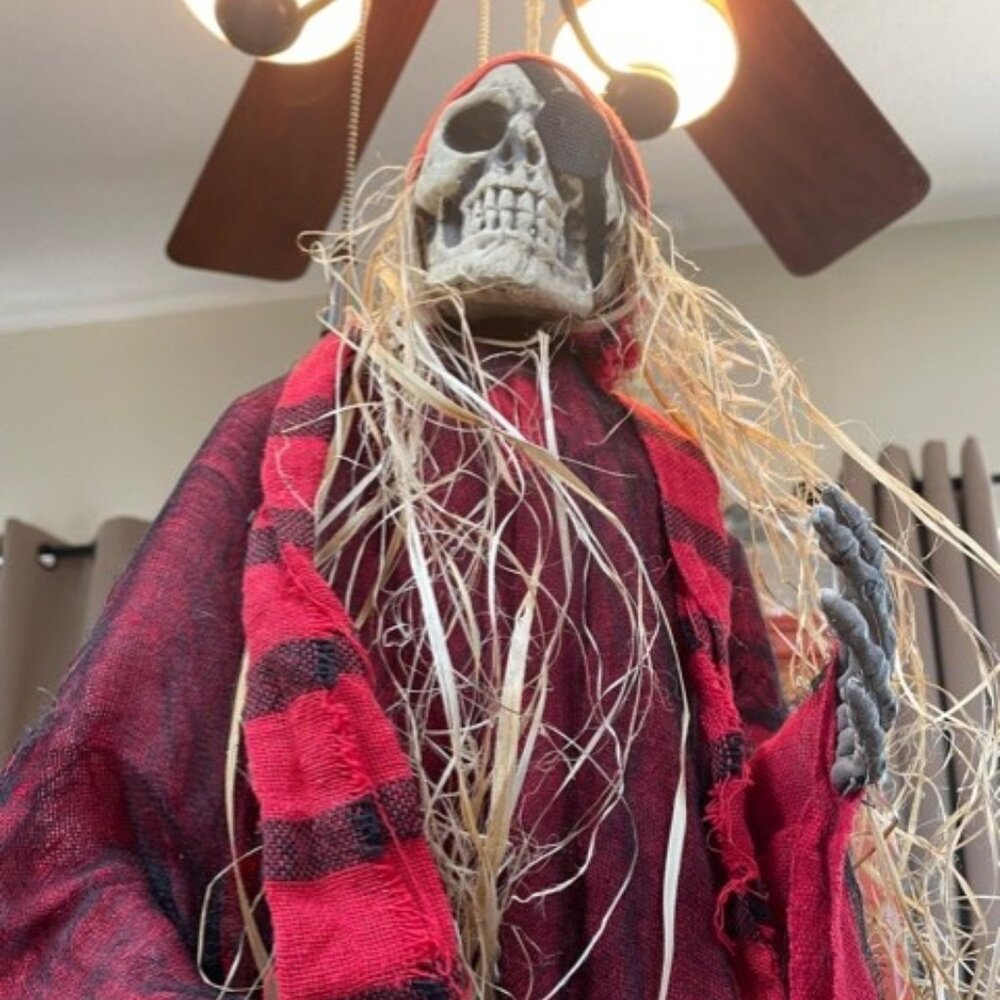 2 Spooky Halloween Hanging Skeleton Pirates (ready to ship for Halloween!) - Picture 14 of 14